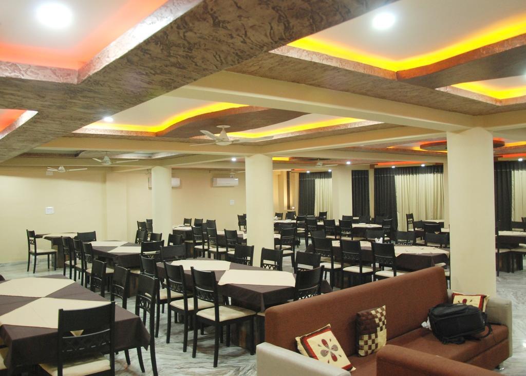 Hotel Kingdom Palace Udajpur Zewnętrze zdjęcie