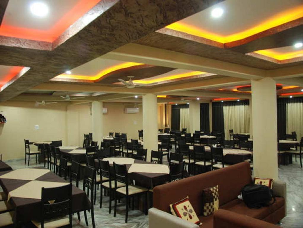Hotel Kingdom Palace Udajpur Zewnętrze zdjęcie