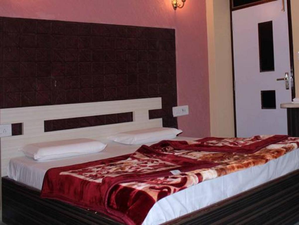 Hotel Kingdom Palace Udajpur Zewnętrze zdjęcie